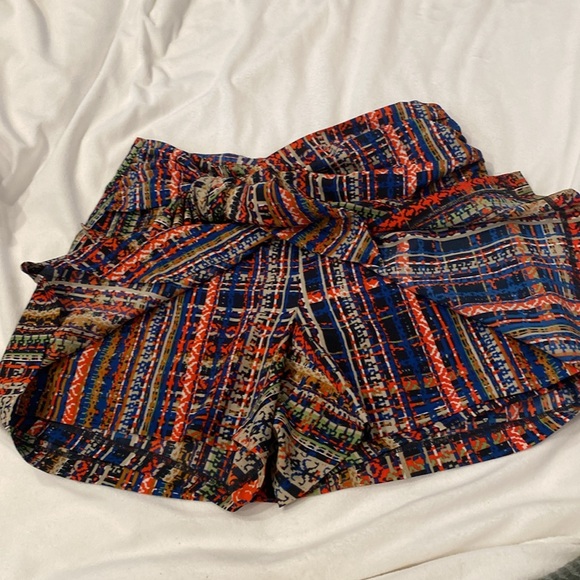 Cabi Patterned Skort - Picture 3 of 5